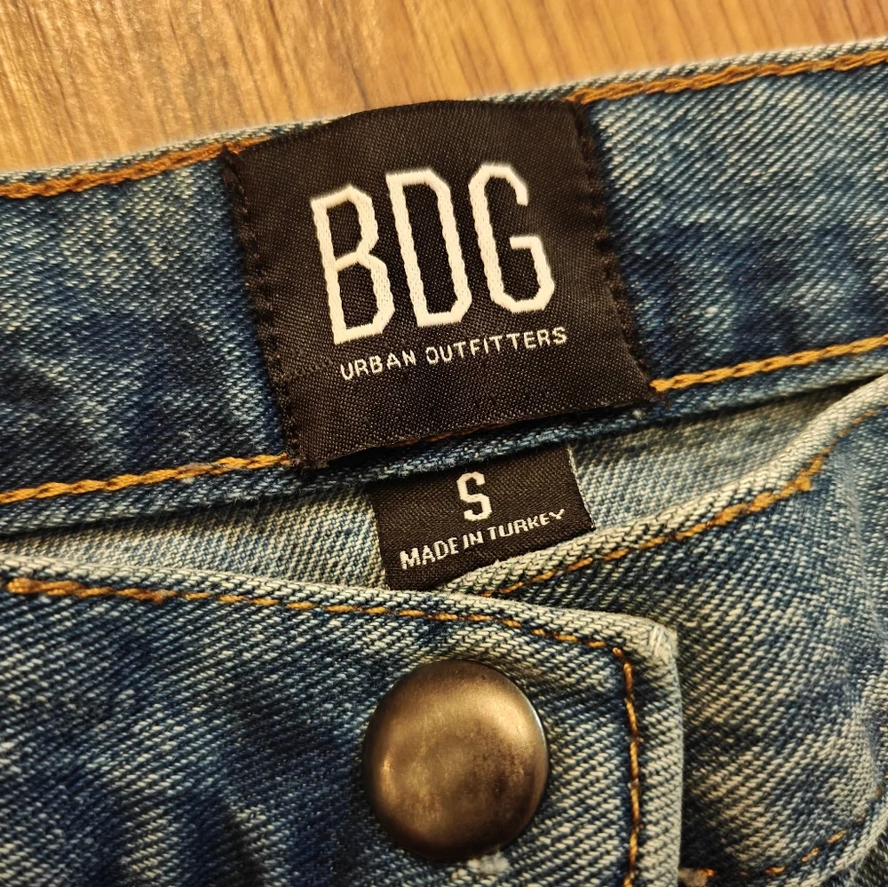 Denim Mini‎ Skirt Medium Wash BDG Women's Small Snap Button Blue Jean Casual EUC